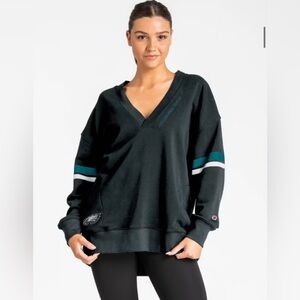 NFL Philadelphia Eagles Women's Dark Champion V-Neck Tunic - M (MSRP $59.99) NWT